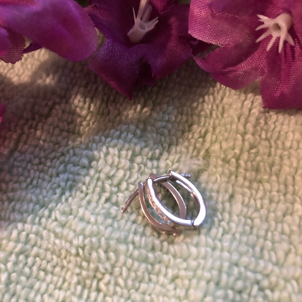 Silver crystal pierce earrings